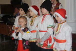 Отмечаем зимние праздники в молдавском народном стиле