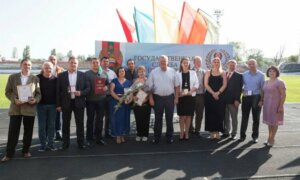 Мы верим твердо в героев спорта…