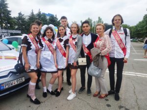 Читиць ын нумэрул де сымбэтэ, 5 юние, ал зиарулуй «Адевэрул Нистрян»: