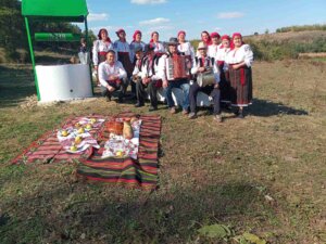 Читиць ын зиарул де сымбэтэ, 16 октомбрие, ал зиарулуй ностру: