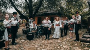 Читиць ын нумэрул де сымбэтэ, 19 ноембрие, ал зиарулуй «Адевэрул Нистрян»: