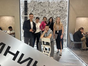 Читиць ын нумэрул де сымбэтэ, 9 ноембрие, ал зиарулуй ностру