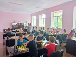 Читиць ын нумэрул де сымбэтэ, 21 юние, ал зиарулуй ностру