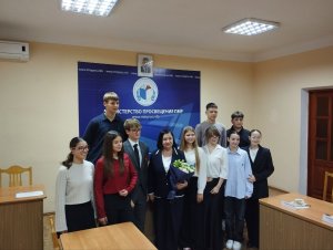 Читиць ын нумэрул де сымбэтэ, 25 октомбрие, ал зиарулуй ностру